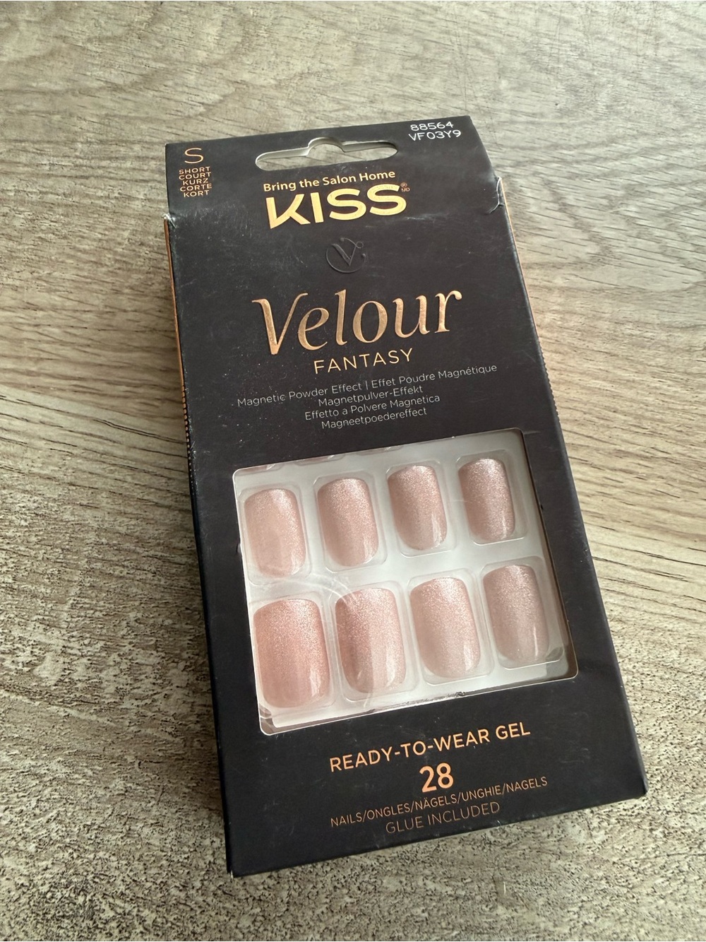 KISS Velour Fantasy Ready-to-Wear Gel Nails in Shimmering Rose Gold